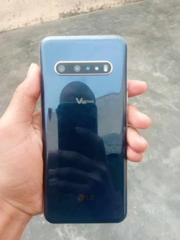 lg v60 for sale 10/8 dotted but touch is fully working pubg hdr+60 fps 1