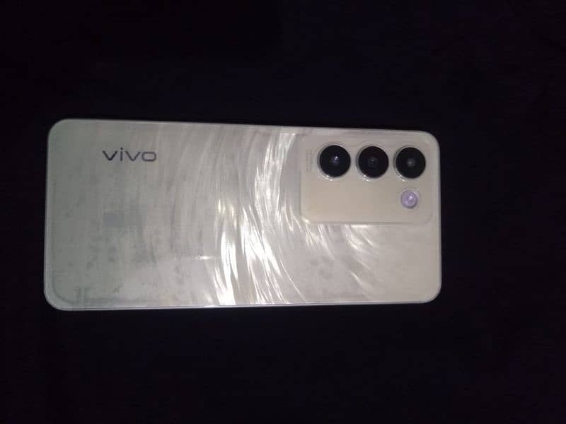 VIVO Y100 8+8 RAM 256GB MEMORY ALL OKAY 0