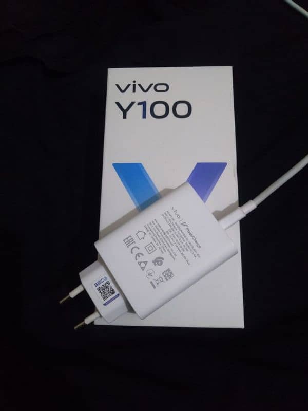 VIVO Y100 8+8 RAM 256GB MEMORY ALL OKAY 8