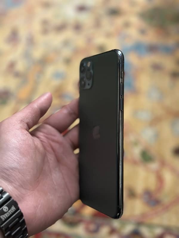 Iphone 11 pro max 256 PTA approved 4