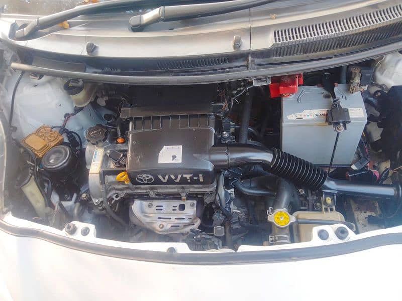 Toyota Vitz 2007 11