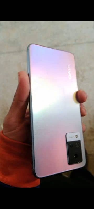 Vivo V21 0