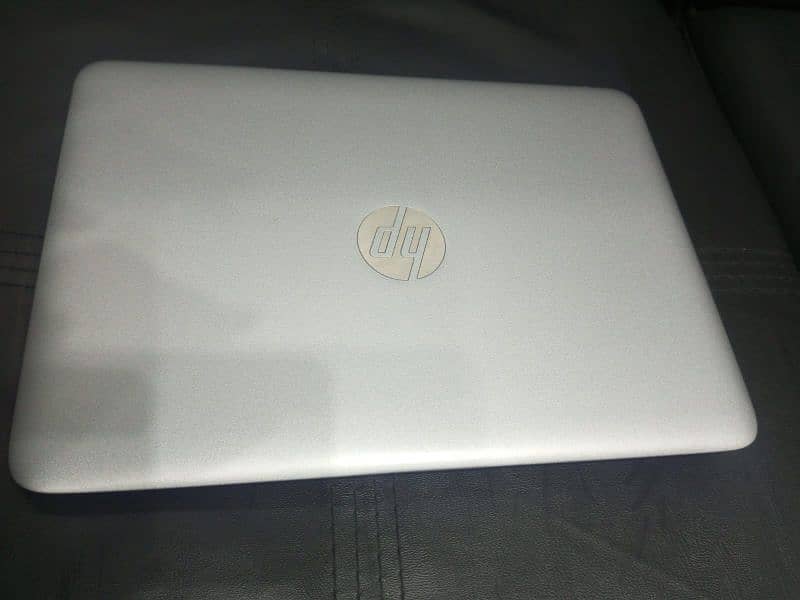 HP 820 G3 i5 6th generation 8gb 256gb ssd 2