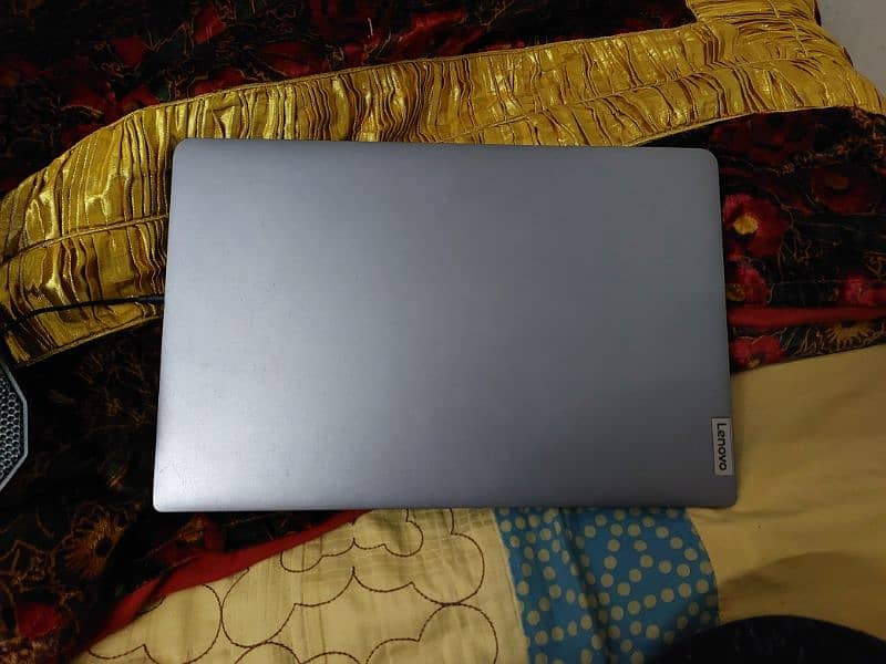 Lenovo Ideapad 3 15" 5