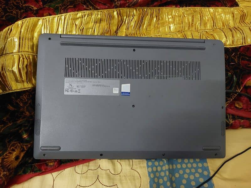 Lenovo Ideapad 3 15" 8