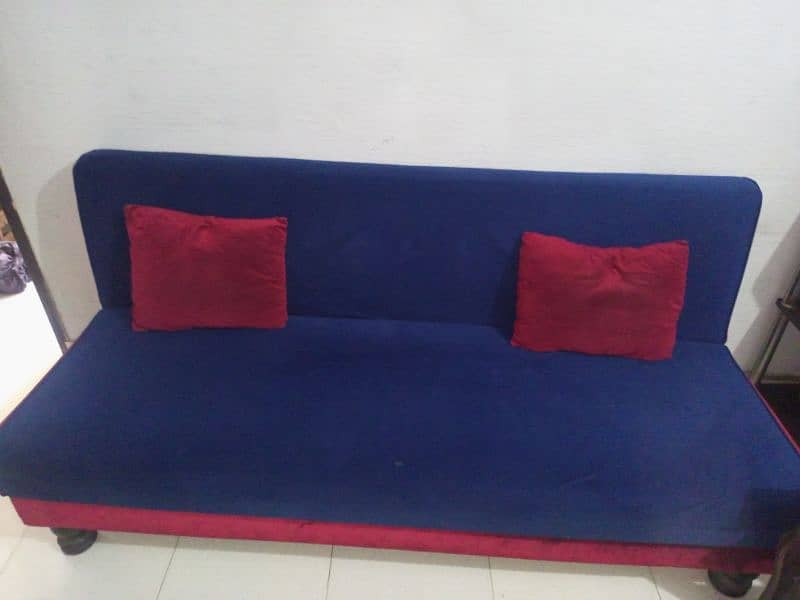 SOFA CUMBED NEW CONDITION 0