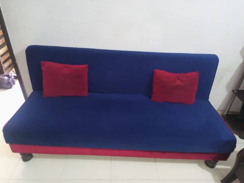 SOFA CUMBED NEW CONDITION 3