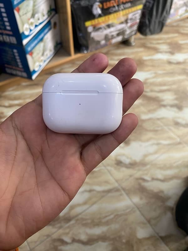 Apple AirPods Pro (Original) 0