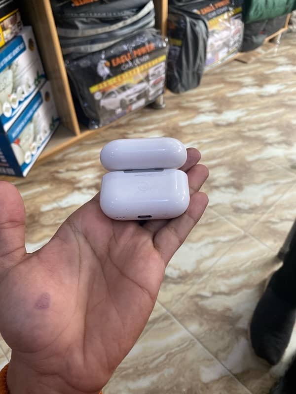 Apple AirPods Pro (Original) 1