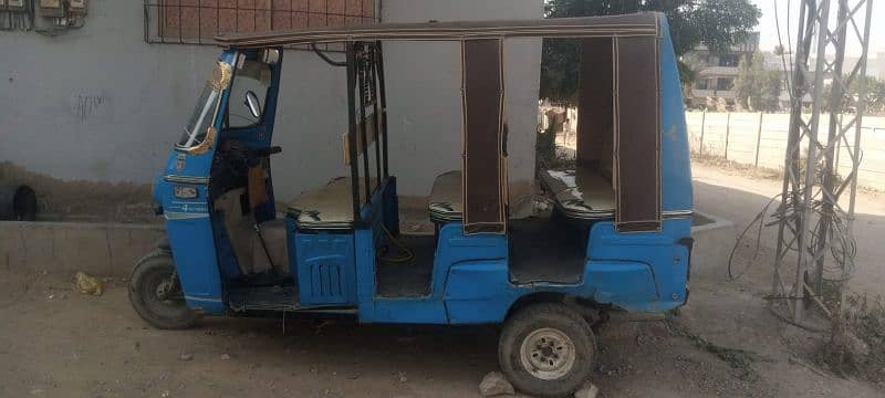 4 - STROKE MOTOR CAB RICKSHAW FOR SALE 1