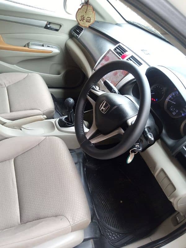 Honda City IVTEC 2016. Genuine Condition. 8