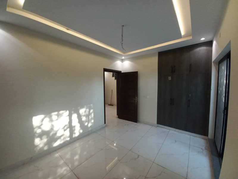 10 Marla house for rent available in Lake City Housing Society Lahore 18