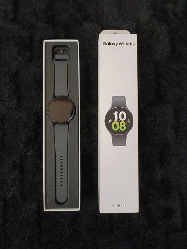 Galaxy watch 5 44mm Graphite Color 0