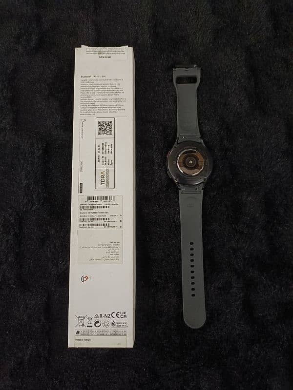 Galaxy watch 5 44mm Graphite Color 4