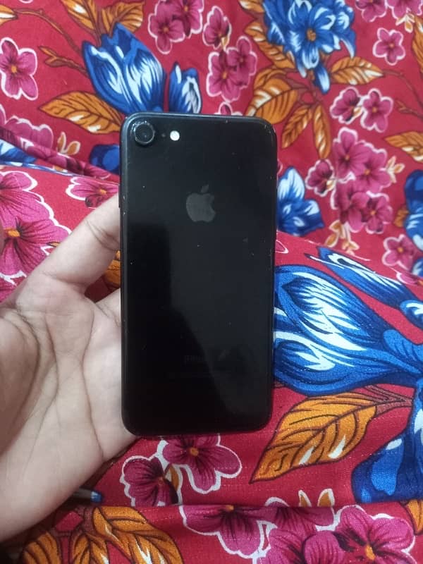 I phone 7 Non PTA 128 GB 4