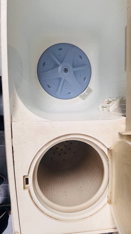 Dawlance washing Machine with Dryer for sale in perfect condition 1