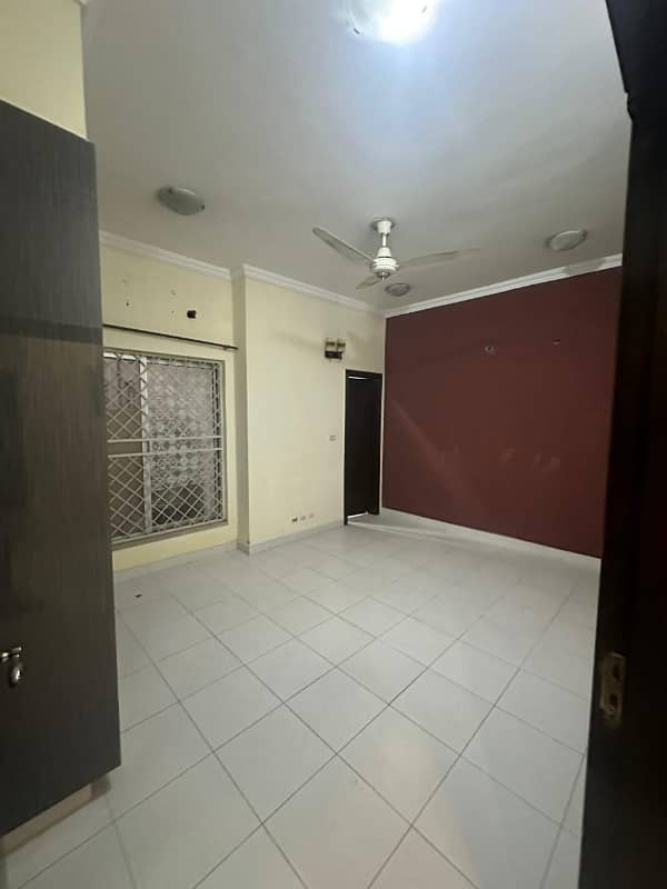 6.33 Marla House For Sale In Bahria Town Lahore. 11