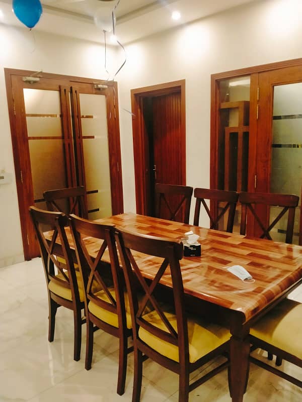 10 Marla Fully Furnished House For Rent In Bahria Town Lahore. 1