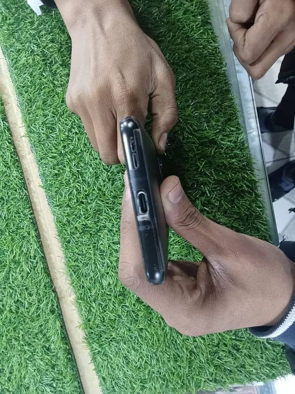 One plus 9pro 5g dul sim color black all ok for sale 8gb+256gb 4