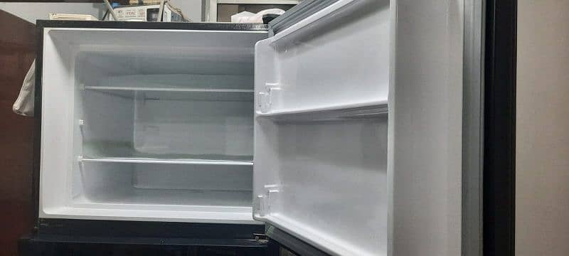 1 Year used Dawlance  fridge for Sale 5