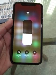 Iam salling iphone 11 64gb 10/9.5 candition