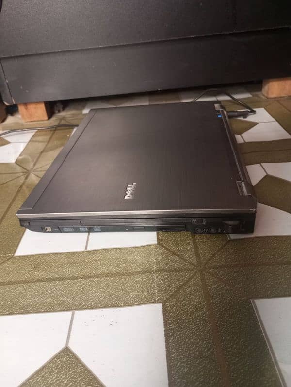 Dell latitude E6410 Core i5 11