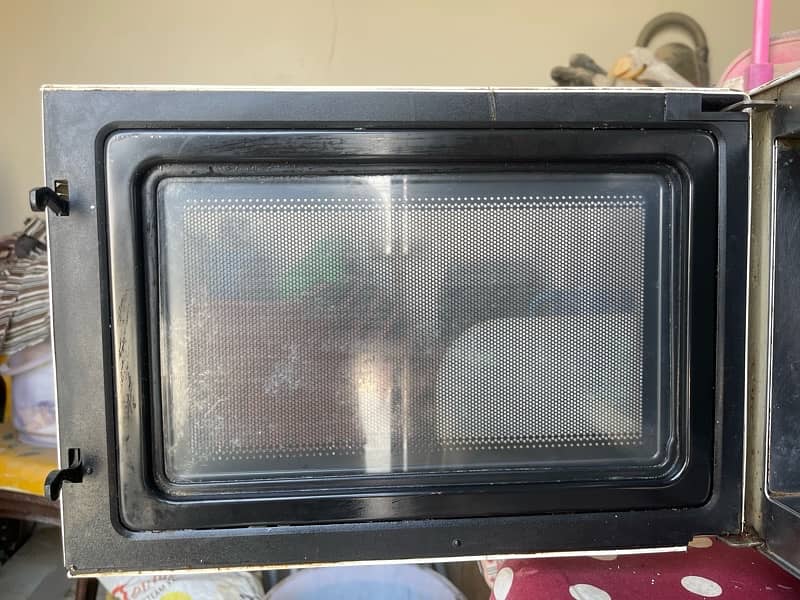 LG microwave oven 3