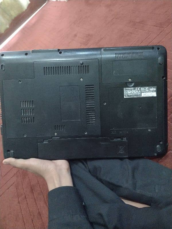 Fujitsu laptop with charger 9