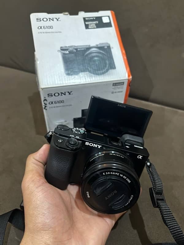 sony alpha 6100 with box kit lens and 2 batteries 6