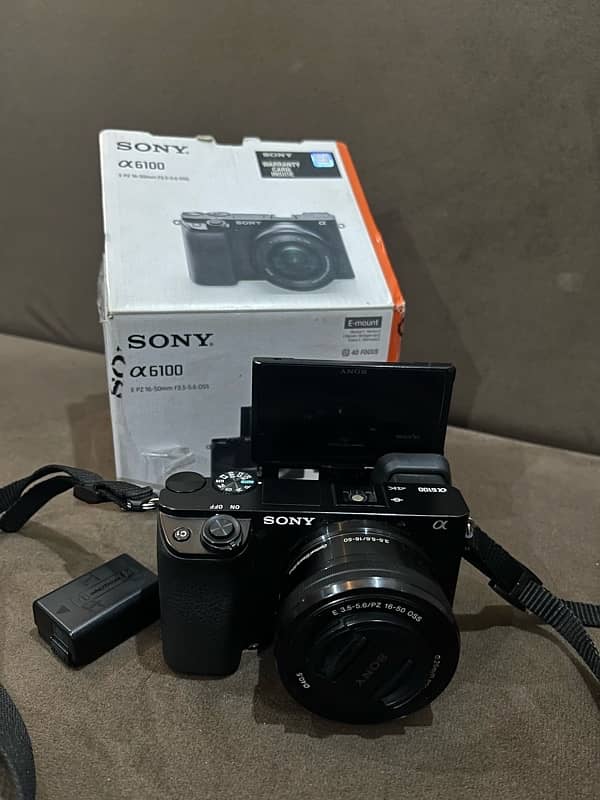 sony alpha 6100 with box kit lens and 2 batteries 7