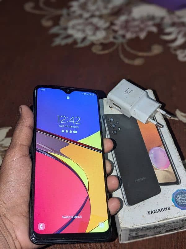 original box hai samsung a32 model hai 2