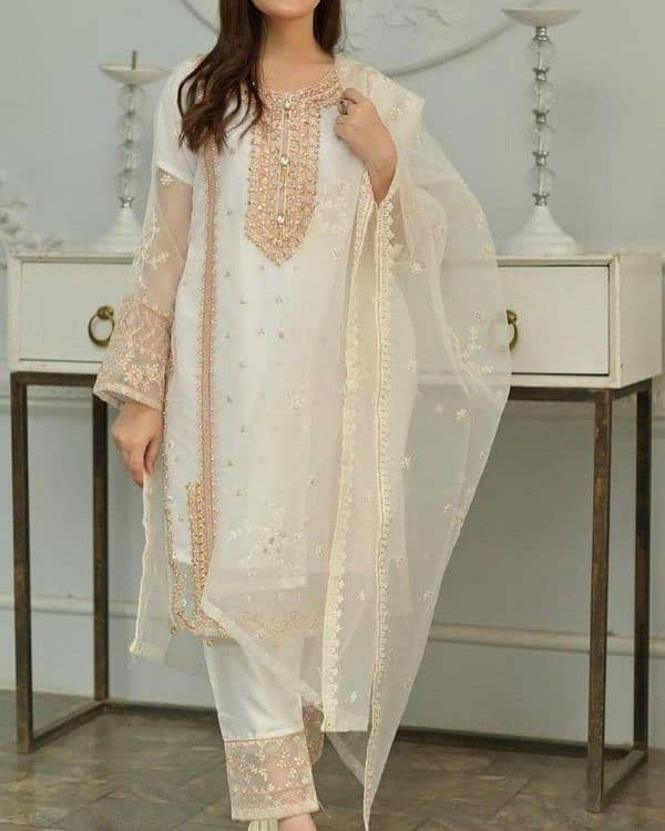 3 Pcs Women's Stitched Organza Embroidered suit 4