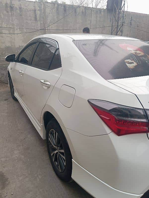 Toyota Corolla 1.6 Altis  sicplcal edition 2022 1