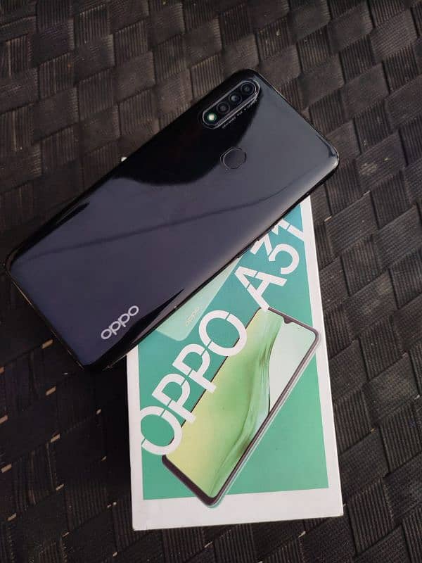 Oppo A31 ram 4gb 128 with daba chargar 4