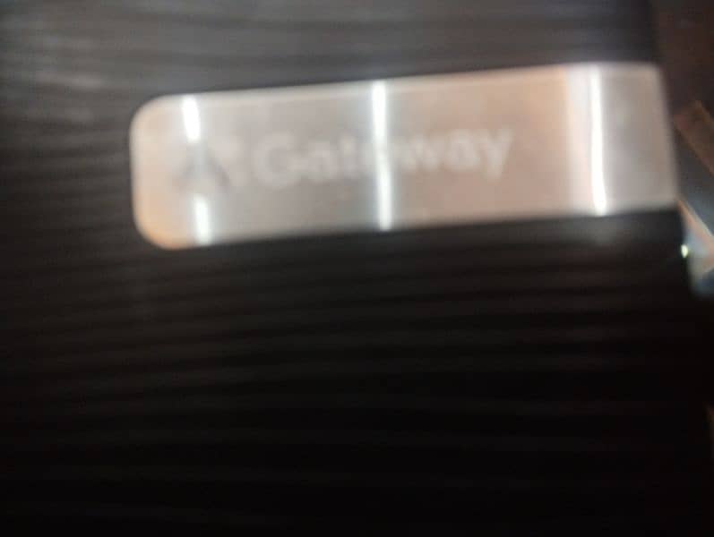 Gateway N214  Laptop 2