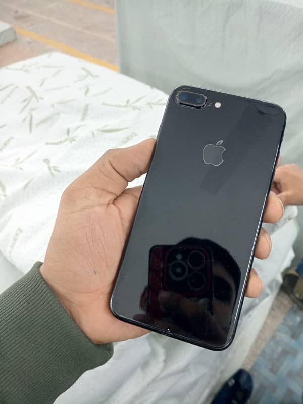 iPhone 7plus official pta approved 4