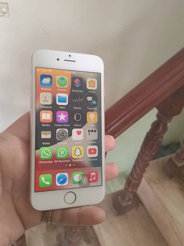 I phone 6s 16gb pta approved Read add plz 2