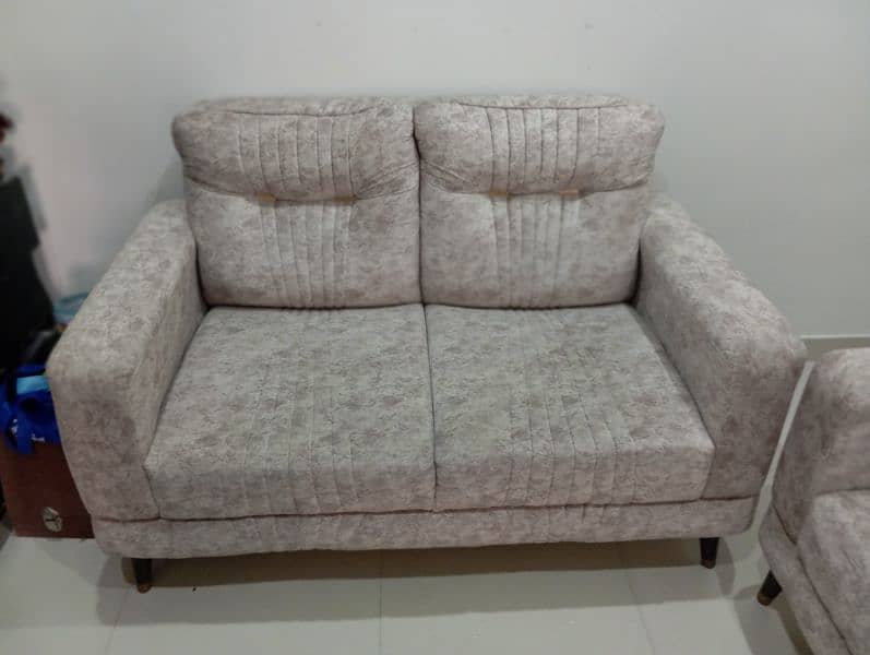 Four Seat Sofa Set for sale on urgent basis 8