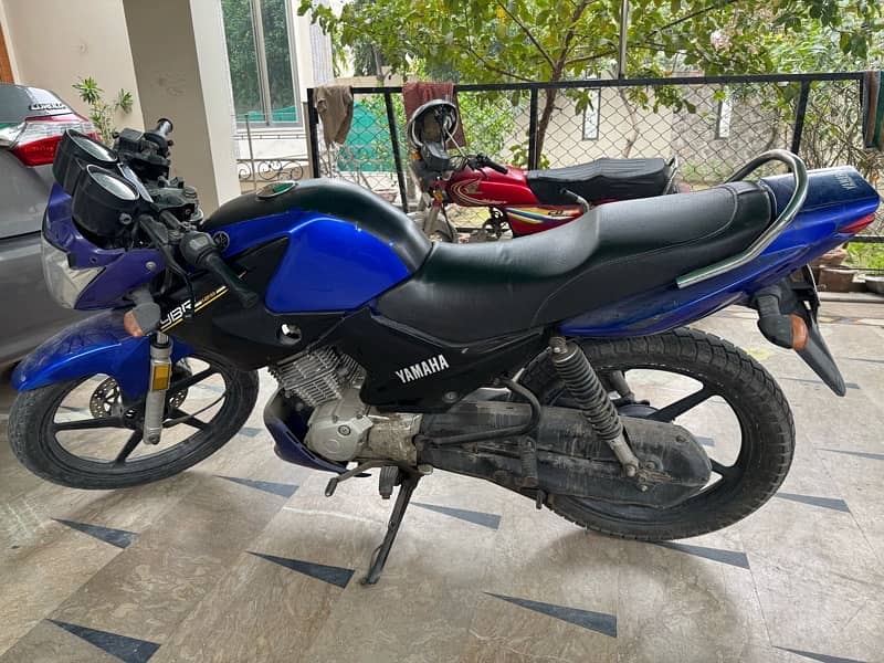 YAMAHA YBR 125 2018 Model used 2