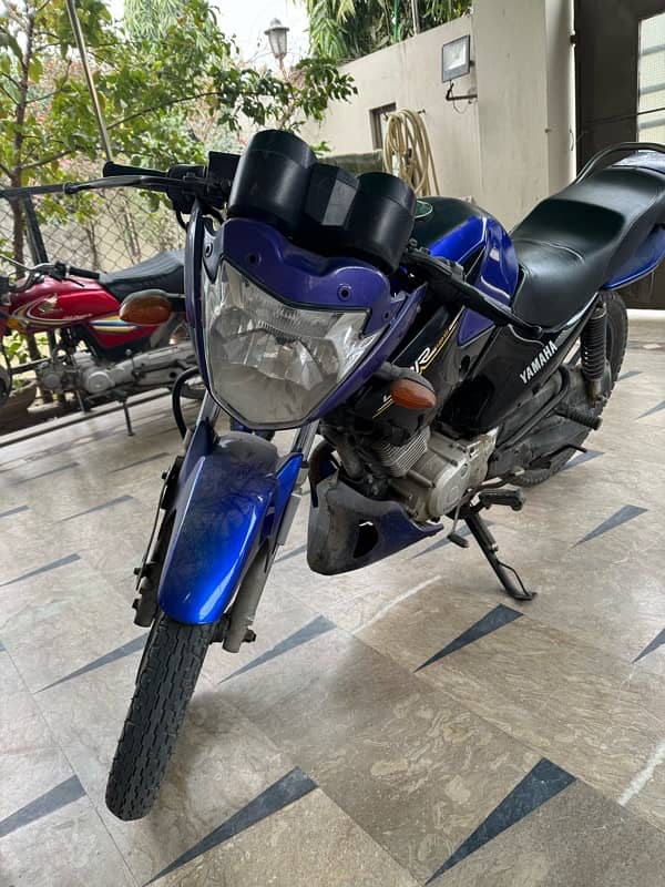 YAMAHA YBR 125 2018 Model used 3