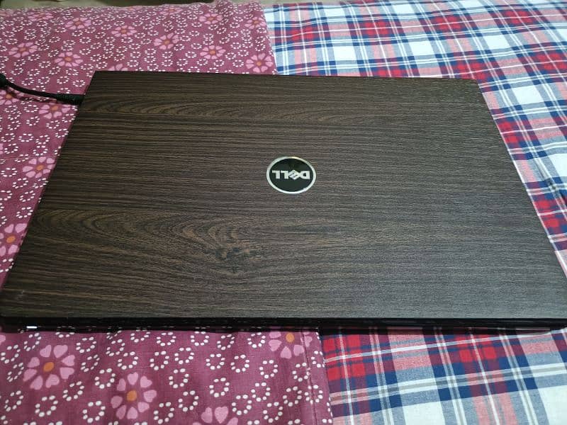 Dell Inspiron 7th gen 8 gb ram 320gb hdd 1 gb dedicated graphics 0