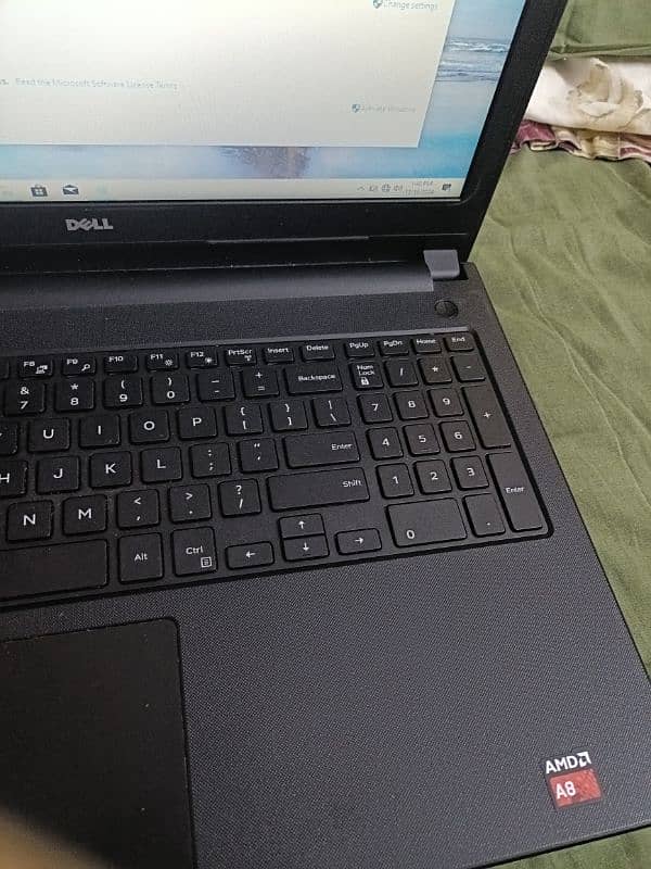 Dell Inspiron 7th gen 8 gb ram 320gb hdd 1 gb dedicated graphics 1