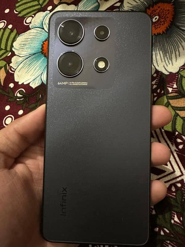 Infinix Note 30  8/256 GB   10/10 Condition 7