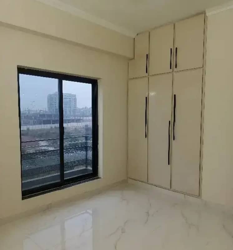 Brand New Warda Hamna 4 Tower First Floor Flat For Sale G-11/3 7