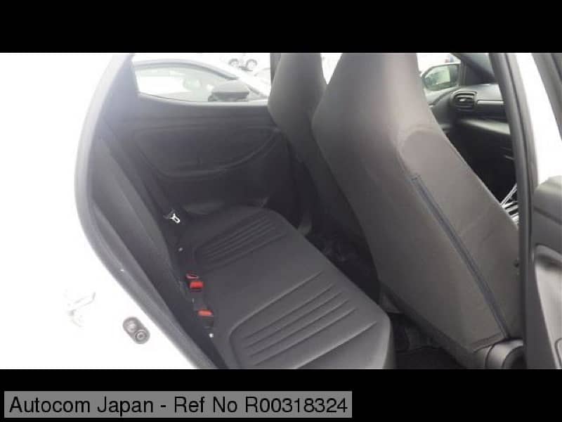 Toyota Yaris G 2021/2025 6