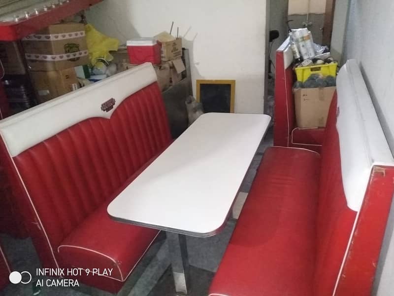 6 seater sofa set for restaurant 0