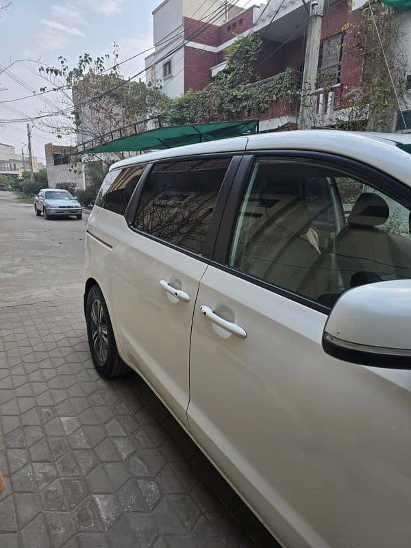 KIA Grand Carnival EX 2018 6