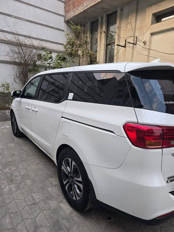 KIA Grand Carnival EX 2018 13