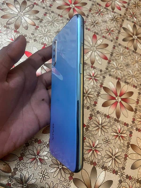 Vivo S1 Front figure print okay . . . . lush condition 2