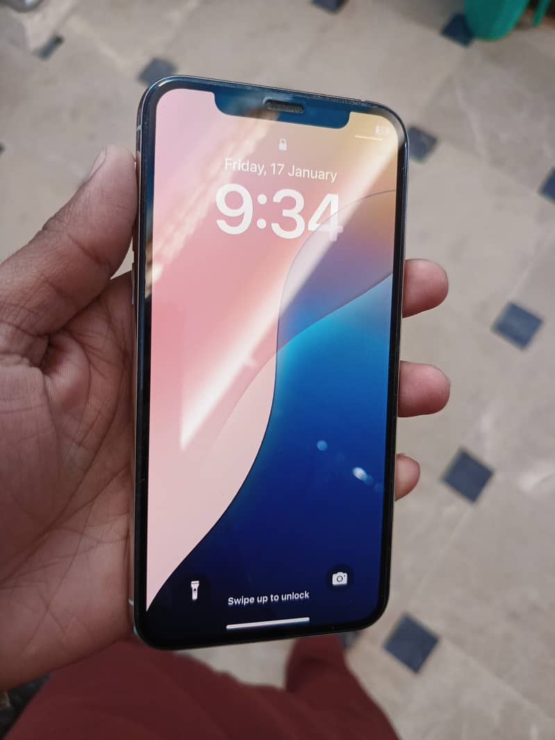 Apple iPhone 11 Pro 1